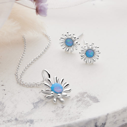 Daisy Blue Chain