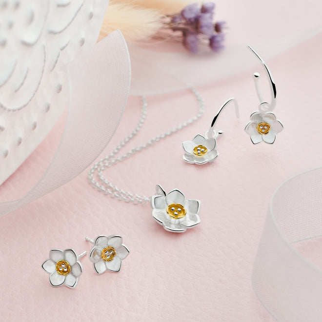 Daffodil Studs