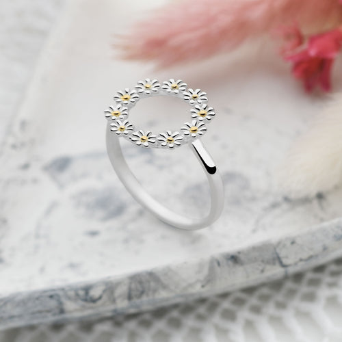 Ring Of Daisies Ring