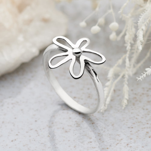 Beau Daisy Ring