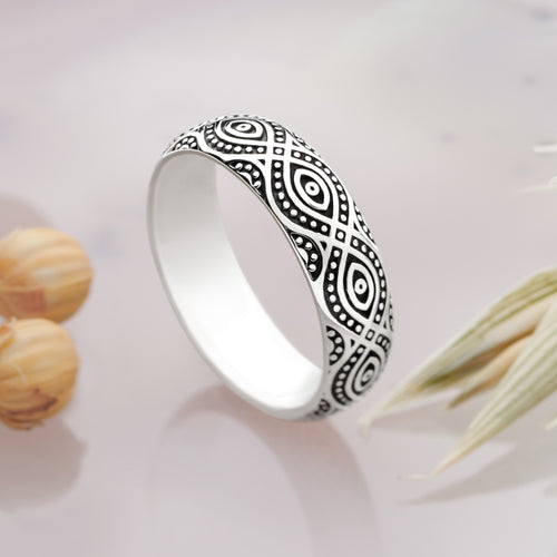 Mari Wave Ring